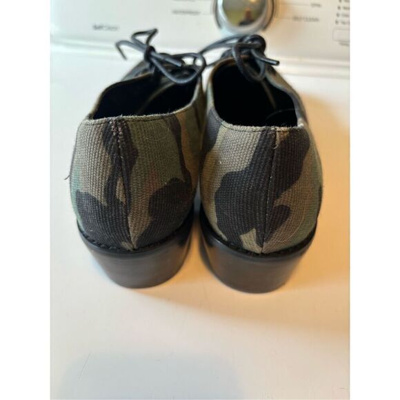 Shelly’s London  - Picture 3 of 6